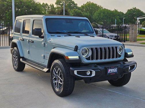2024 Jeep Wrangler 4-Door Sahara 4x4