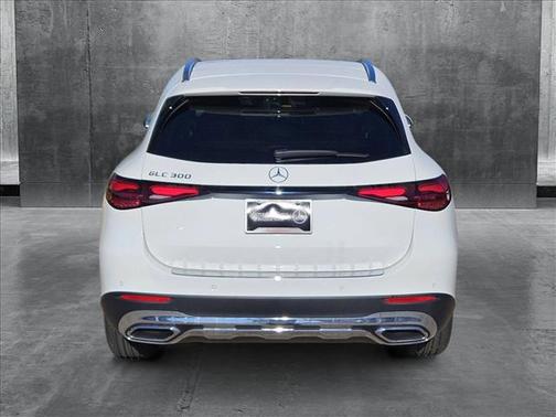 2025 Mercedes-Benz GLC 300 Base