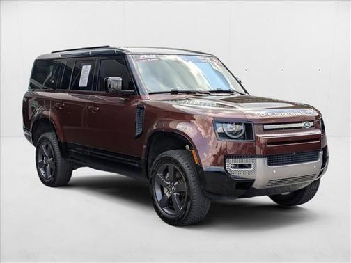 2023 Land Rover Defender 130 SE