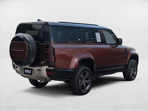2023 Land Rover Defender 130 SE