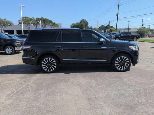 2024 Lincoln Navigator Black Label