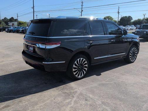 2024 Lincoln Navigator Black Label