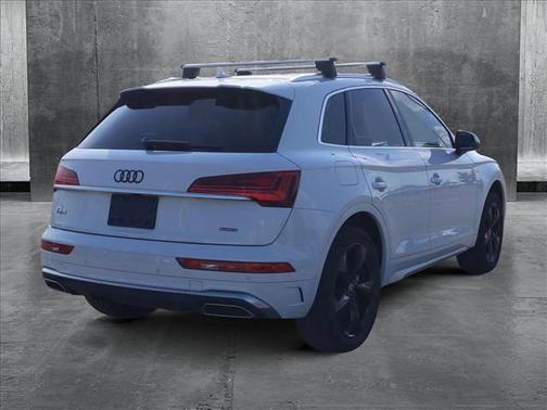 2022 Audi Q5 45 S line Premium Plus