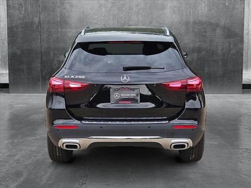 2025 Mercedes-Benz GLA 250 4MATIC