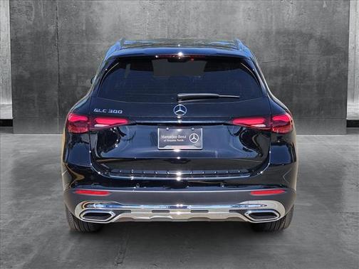 2025 Mercedes-Benz GLC 300 Base