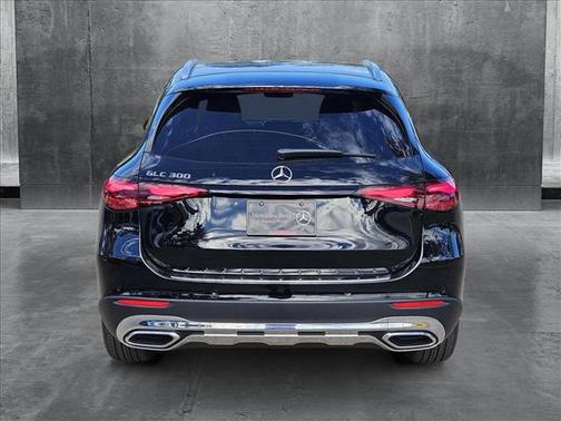 2025 Mercedes-Benz GLC 300 Base