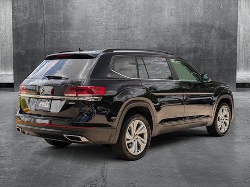 2022 Volkswagen Atlas 2.0T SE w/Technology 4MOTION