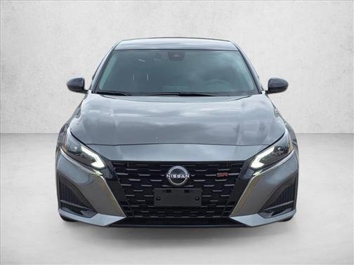 2025 Nissan Altima SR FWD