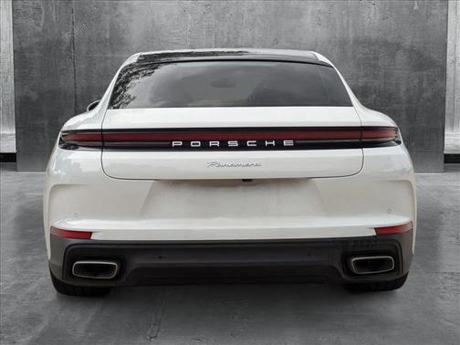 2025 Porsche Panamera RWD