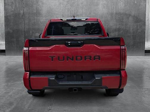 2022 Toyota Tundra Hybrid Platinum