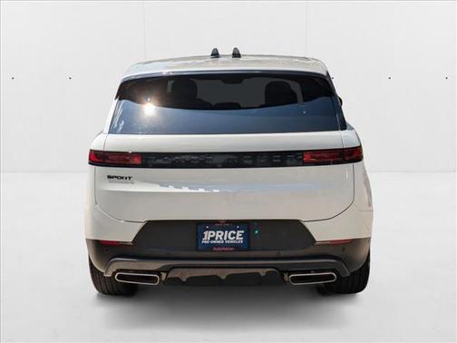 2025 Land Rover Range Rover Sport SE
