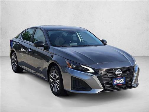 Gun Metallic 2025 Nissan Altima SV FWD