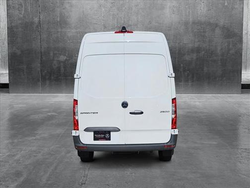 2025 Mercedes-Benz Sprinter 2500 Standard Roof
