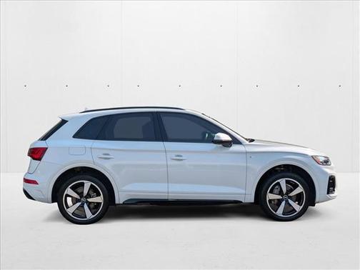 2022 Audi Q5 45 S line Premium Plus