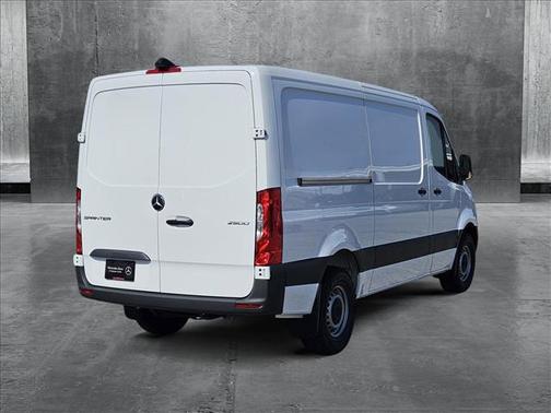 2025 Mercedes-Benz Sprinter 2500 Standard Roof