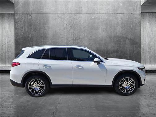 2025 Mercedes-Benz GLC 300 Base