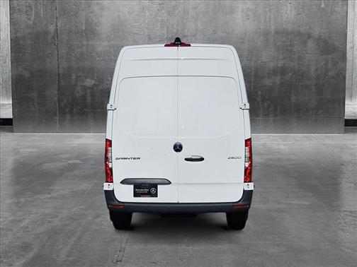 2025 Mercedes-Benz Sprinter 2500 Standard Roof