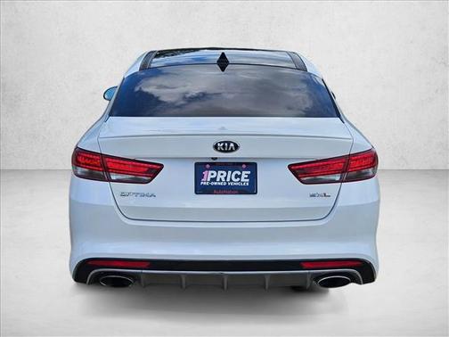 Snow White Pearl 2018 Kia Optima SX Turbo