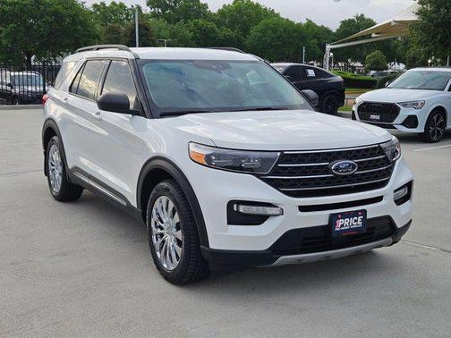 Star White Metallic Tri-Coat 2023 Ford Explorer XLT