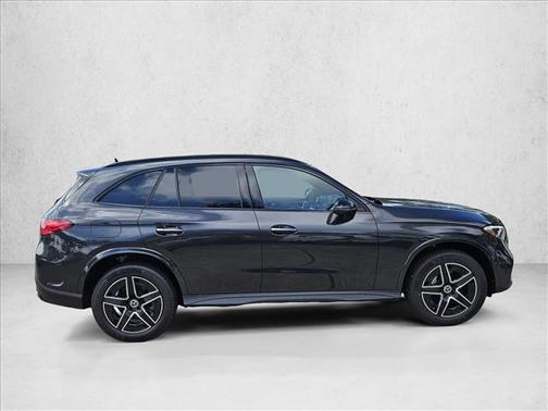 2025 Mercedes-Benz GLC 300 Base