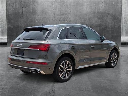 2023 Audi Q5 45 S line Premium Plus