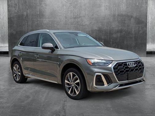 2023 Audi Q5 45 S line Premium Plus