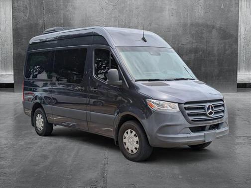 2022 Mercedes-Benz Sprinter 2500 Standard Roof