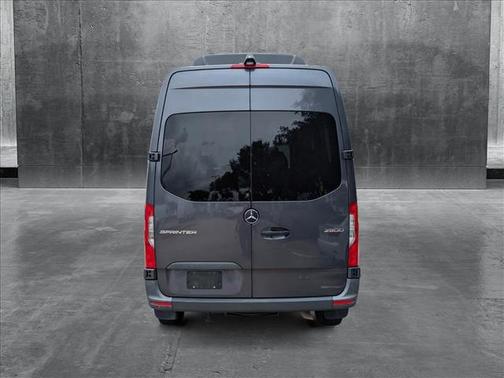 2022 Mercedes-Benz Sprinter 2500 Standard Roof