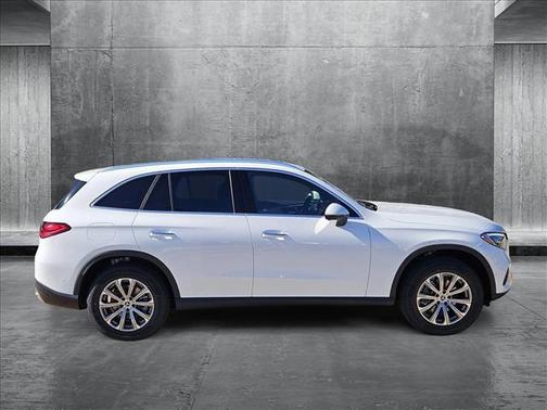 2025 Mercedes-Benz GLC 300 Base