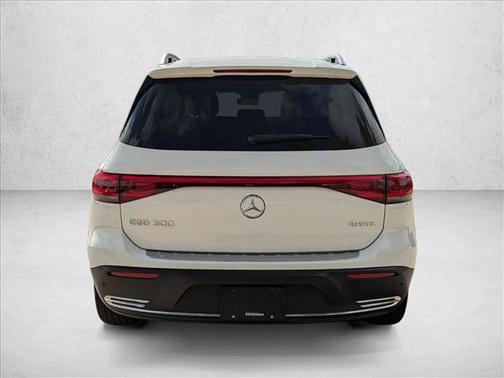 2023 Mercedes-Benz EQB 300 4MATIC