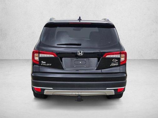 Crystal Black Pearl 2022 Honda Pilot AWD Elite