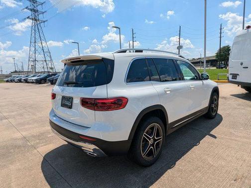 2026 Mercedes-Benz GLB 250 Base