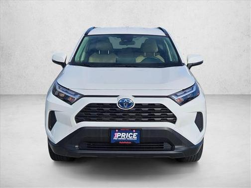 Ice Cap 2024 Toyota RAV4 Hybrid XLE