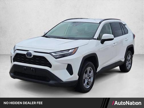 Ice Cap 2024 Toyota RAV4 Hybrid XLE