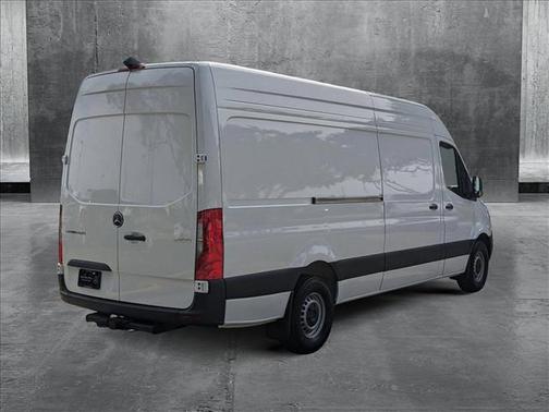 2025 Mercedes-Benz Sprinter 2500 High Roof