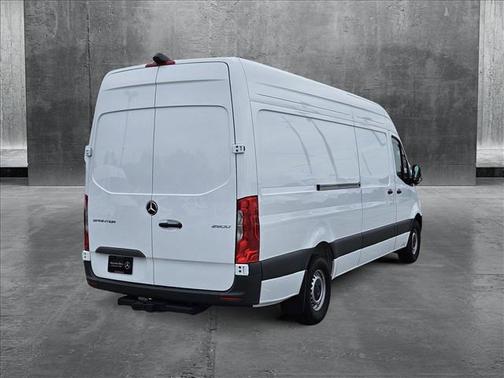 2025 Mercedes-Benz Sprinter 2500 High Roof