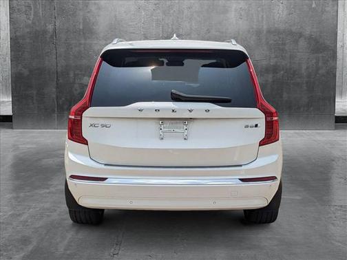 2023 Volvo XC90 B6 Ultimate 7-Seater