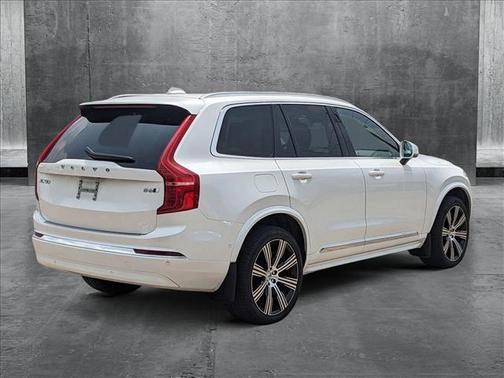 2023 Volvo XC90 B6 Ultimate 7-Seater