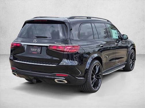 Obsidian Black Metallic 2026 Mercedes-Benz GLS 580 4MATIC