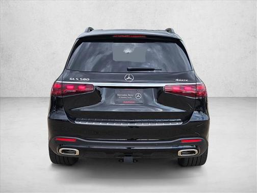 Obsidian Black Metallic 2026 Mercedes-Benz GLS 580 4MATIC