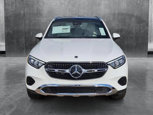 2025 Mercedes-Benz GLC 300 Base
