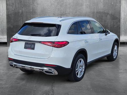 2025 Mercedes-Benz GLC 300 Base