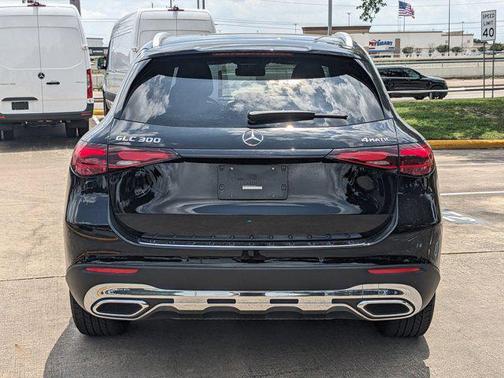 2023 Mercedes-Benz GLC 300 4MATIC