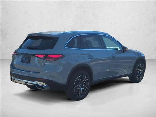 MANUFAKTUR Alpine Grey 2026 Mercedes-Benz GLC 300 4MATIC