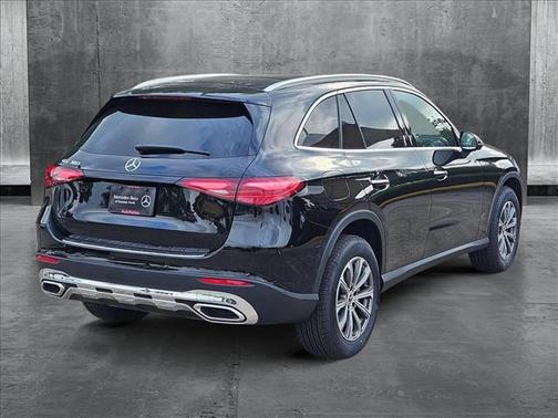 2025 Mercedes-Benz GLC 300 Base