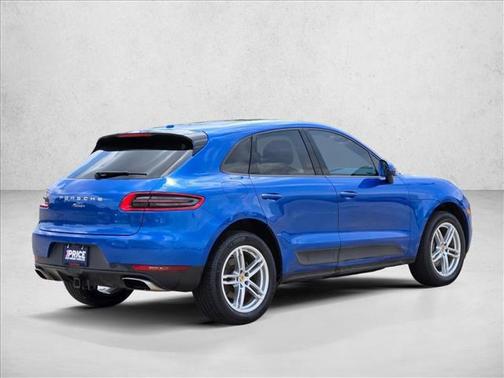 Sapphire Blue Metallic 2017 Porsche Macan Macan