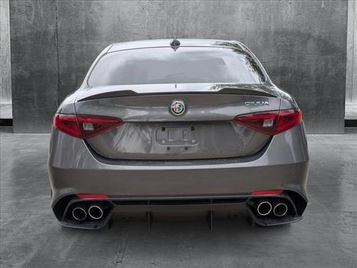 2023 Alfa Romeo Giulia Quadrifoglio