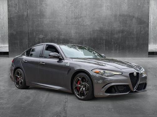 2023 Alfa Romeo Giulia Quadrifoglio