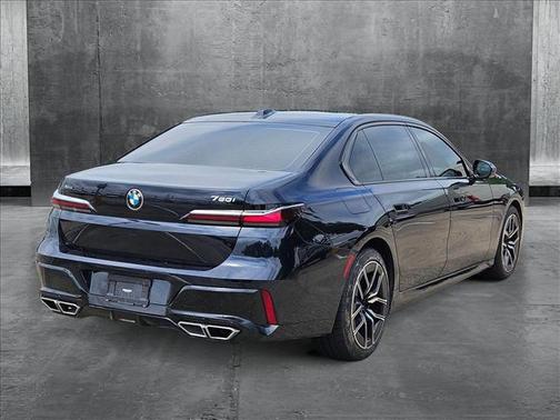 2023 BMW 760 i xDrive