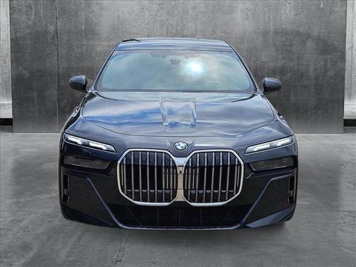 2023 BMW 760 i xDrive
